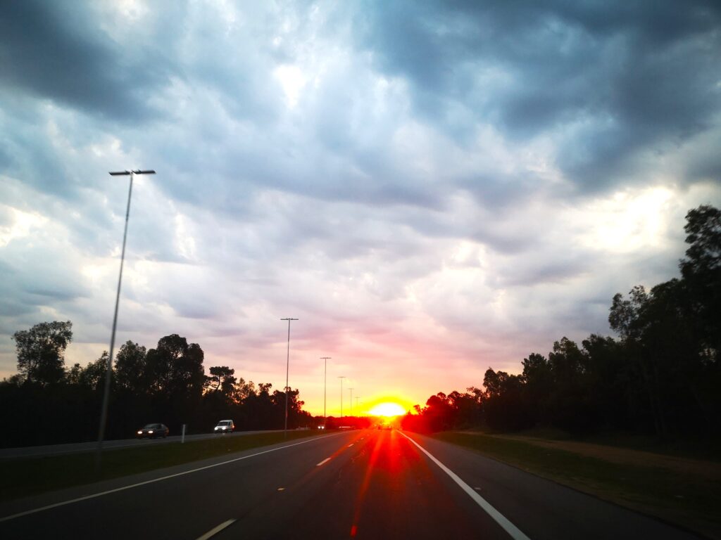Atardecer en ruta de Uruguay